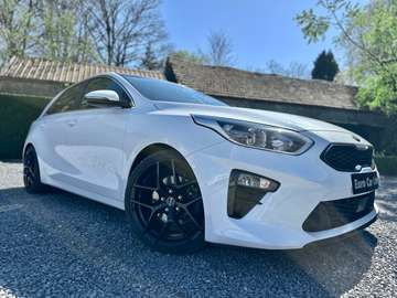 1.5i Automaat GT LINE LOOK / FULL ASSIST / CARPLAY / KEYLESS