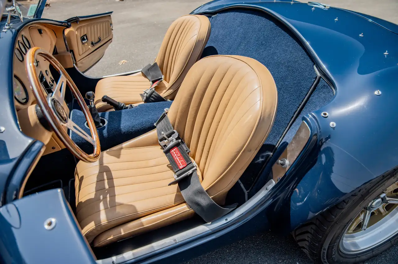 AC Cobra MK IV, foto 11