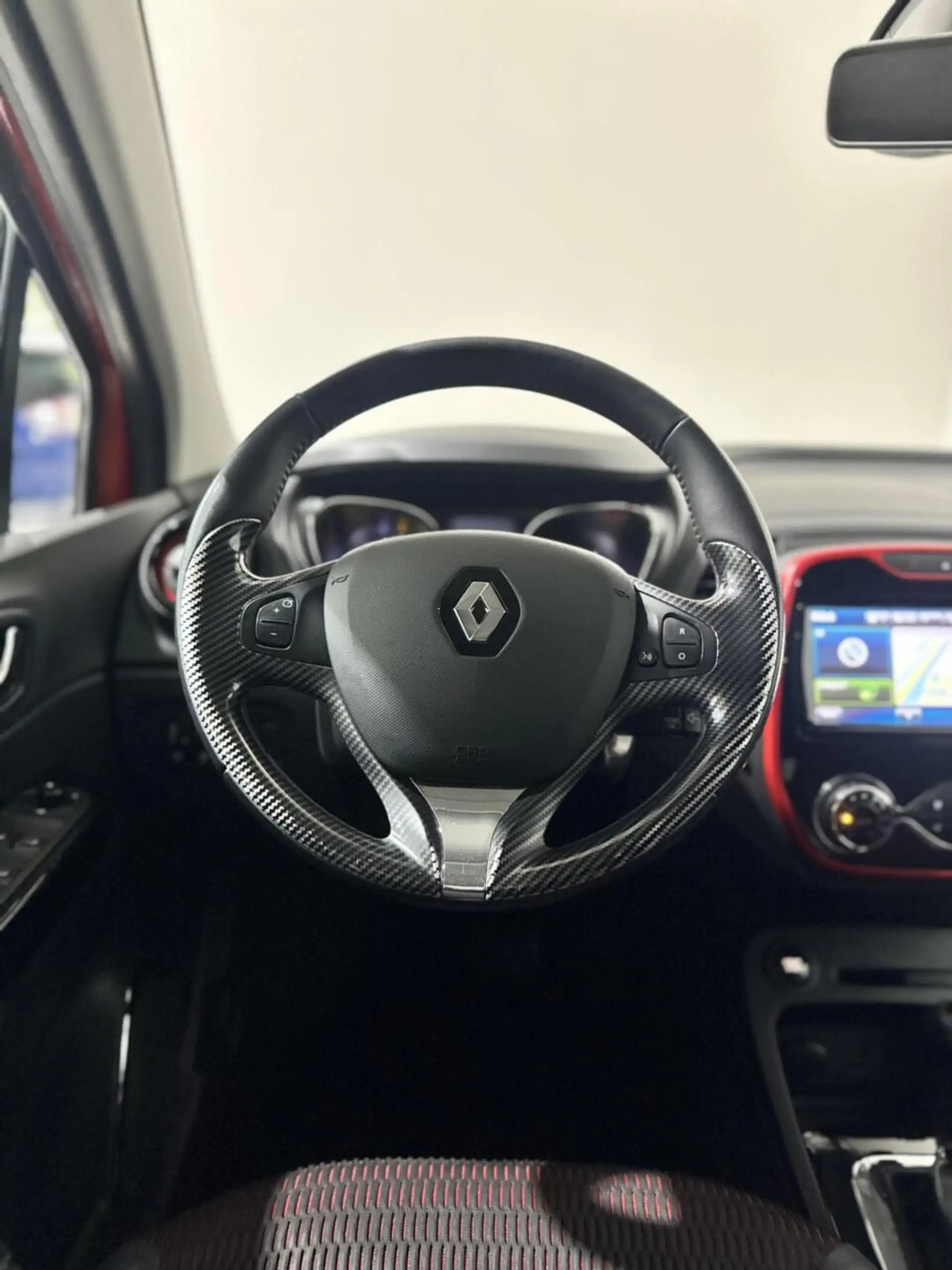 Renault Captur 1.2 TCe Helly Hansen|KEYLESS|CAMERA|CRUISE — photo 25