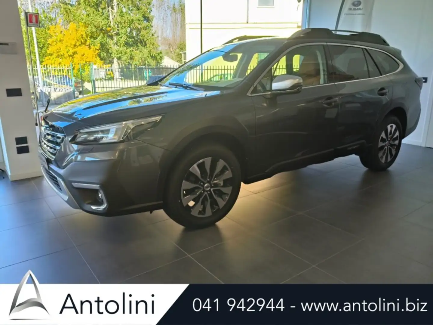Subaru OUTBACK 2.5i Lineartronic Premium Grigio - 1