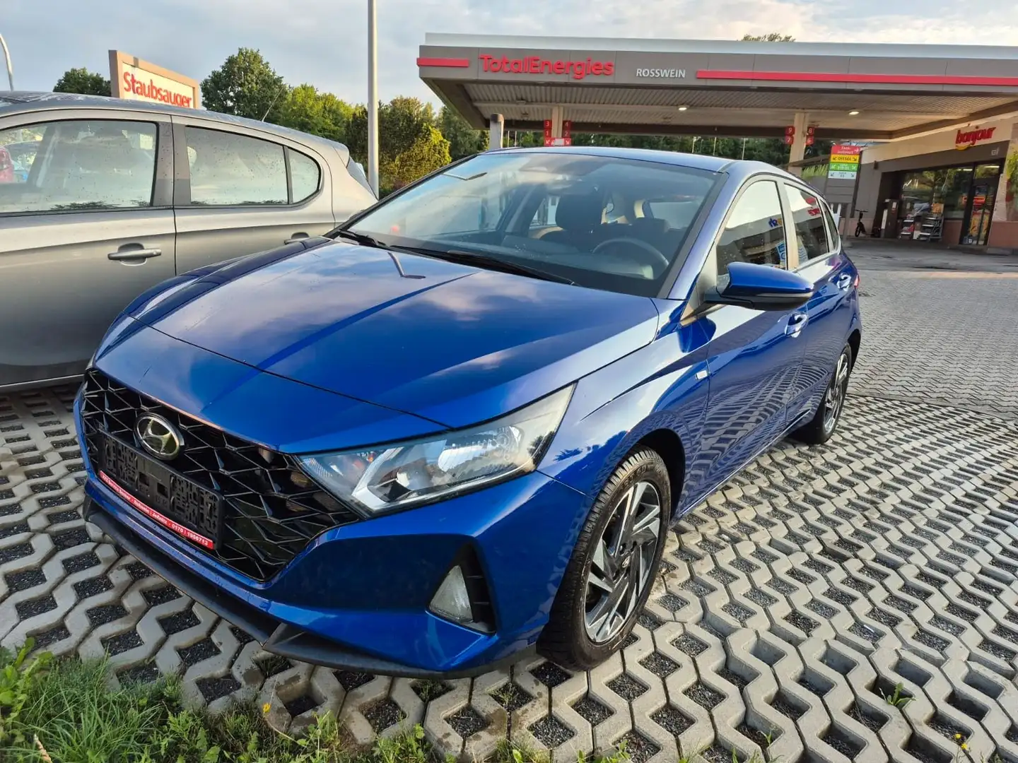Hyundai i20 Trend Mild-Hybrid Alu DAB Sitz.Lenkhzg Bleu - 2