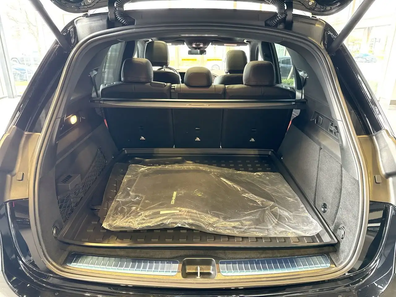 Mercedes-Benz GLE снимка Mercedes-Benz GLE