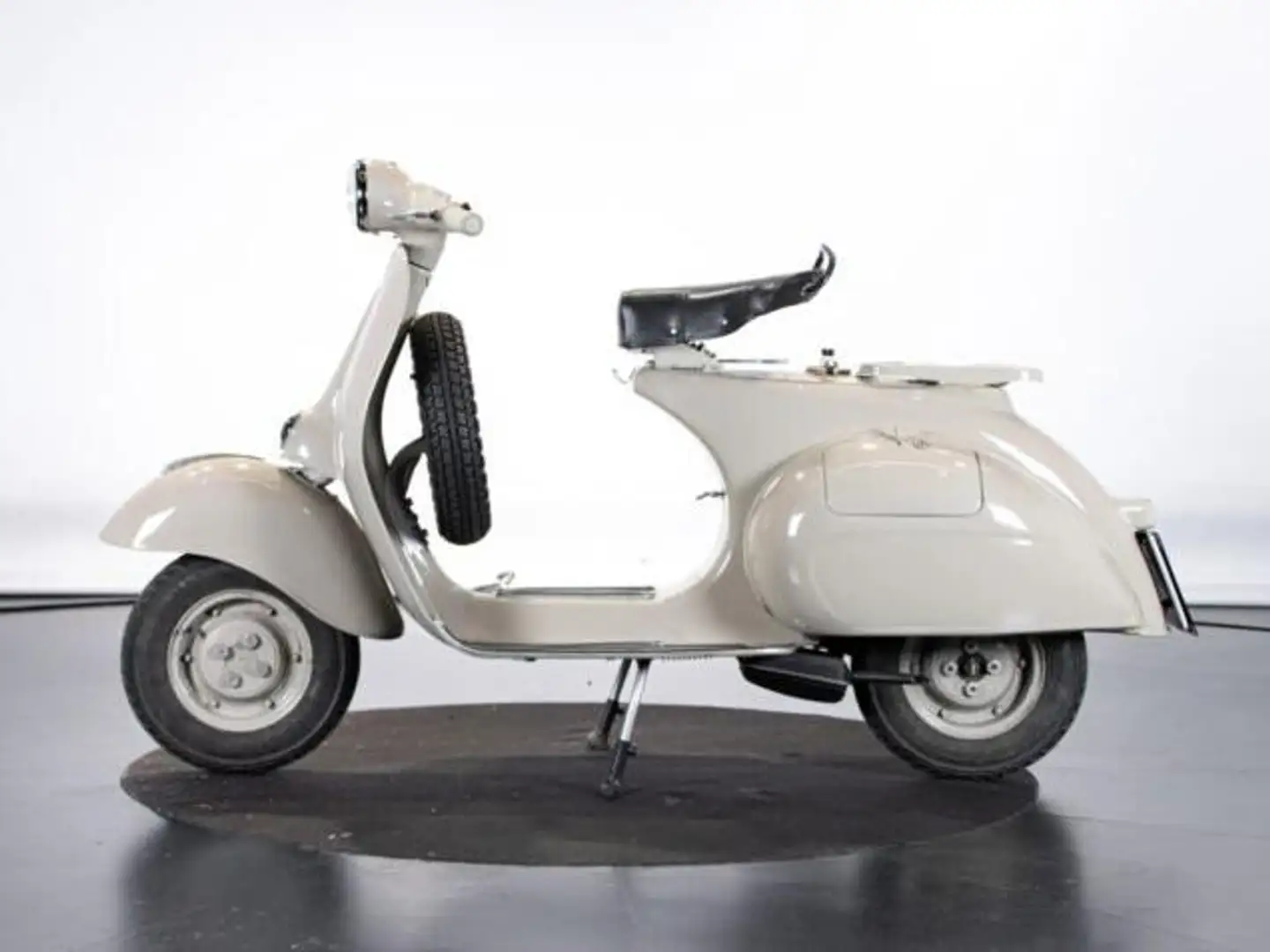 Piaggio VESPA 125 Bianco - 1