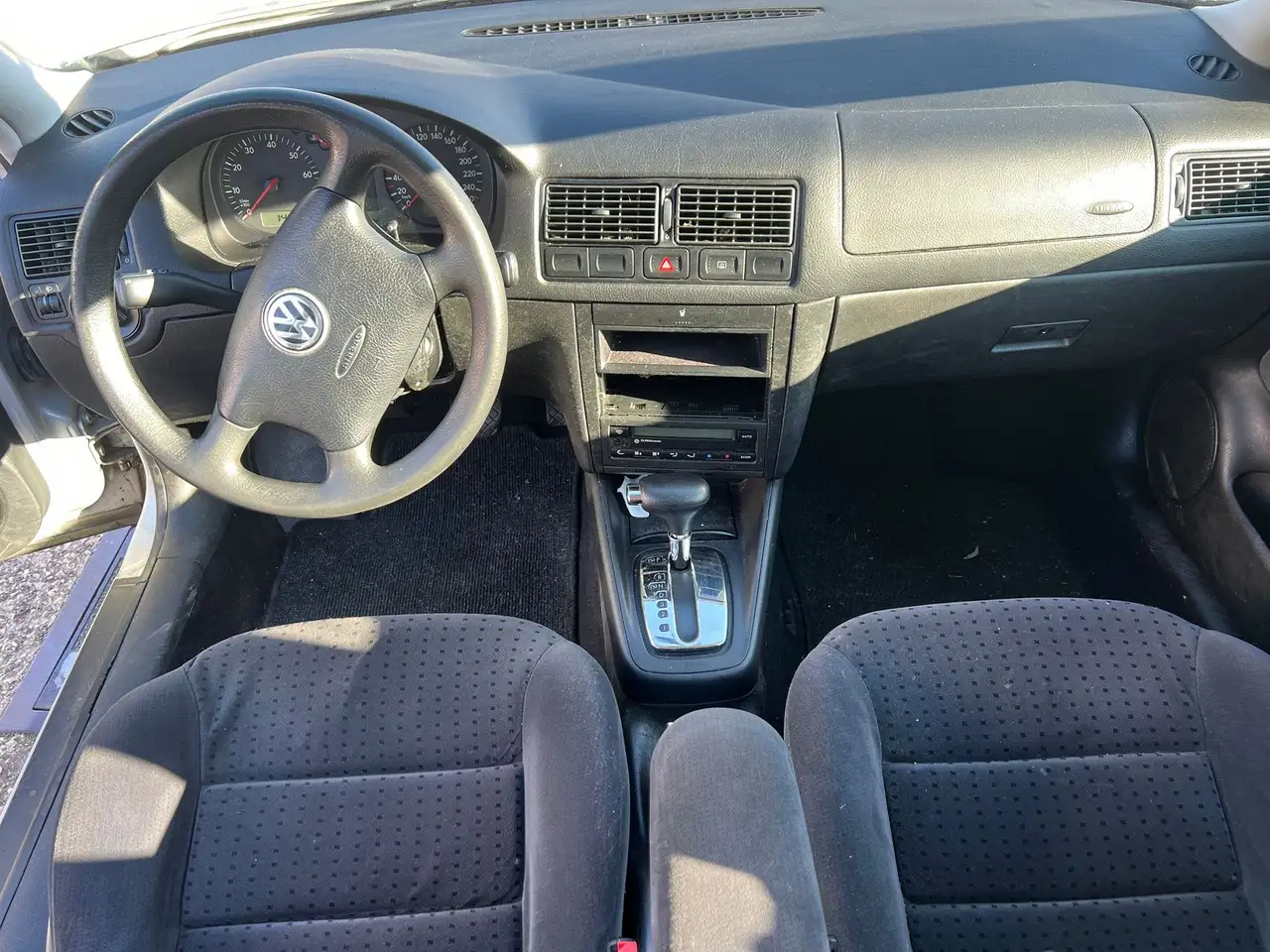 Volkswagen Golf IV 1.6 Automatik Trendline, foto 8