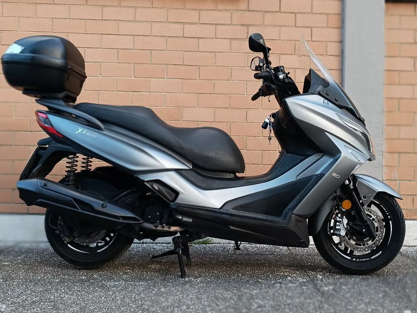 Kymco X-Town Grijs - 2