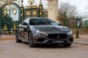 V6 350 ch Edition Modena /  Pack Carbone