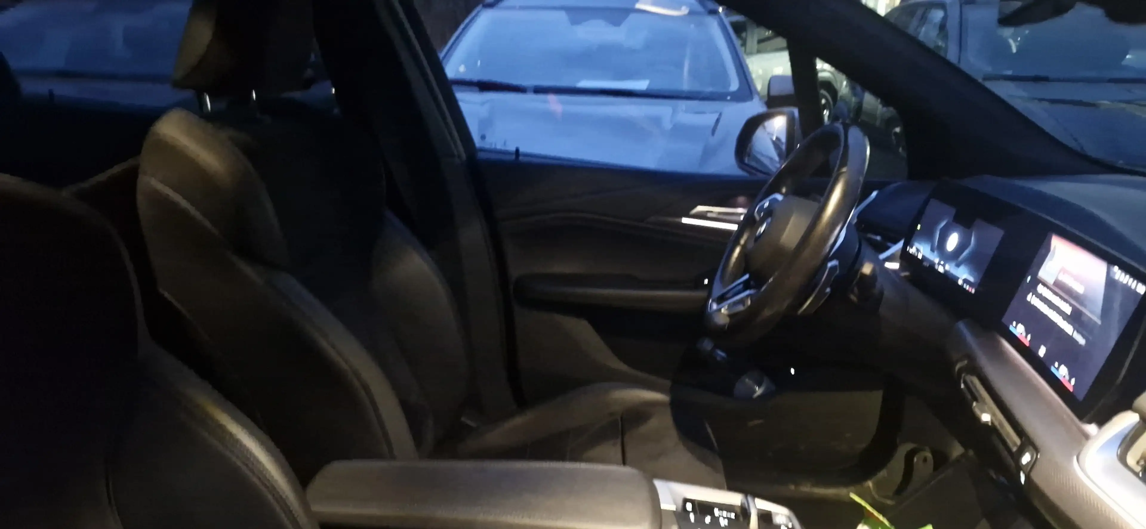 BMW 223 223 i M Sport — photo 13