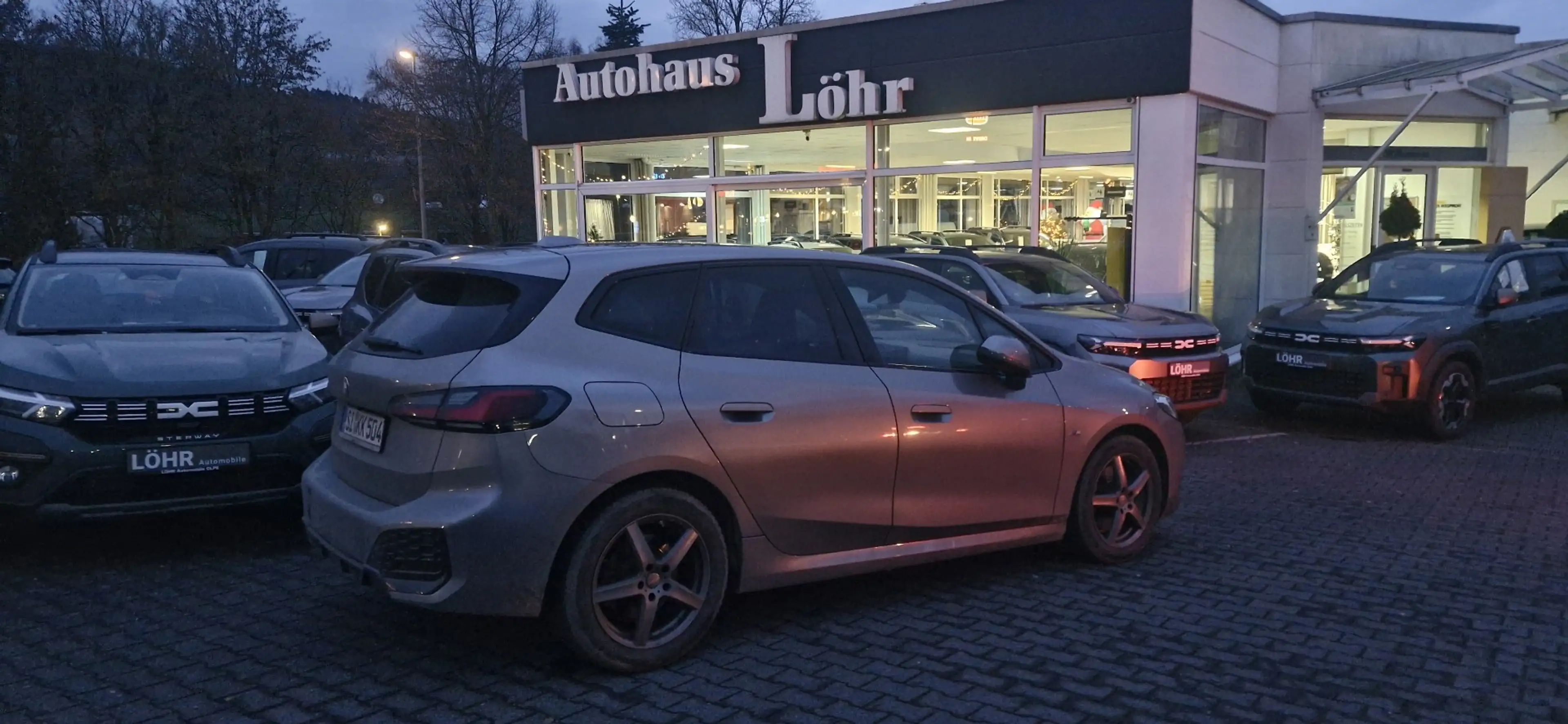 BMW 223 223 i M Sport — photo 12