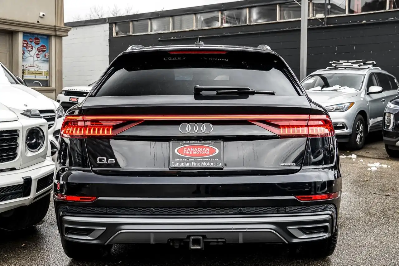 Audi Q8 снимка Audi Q8