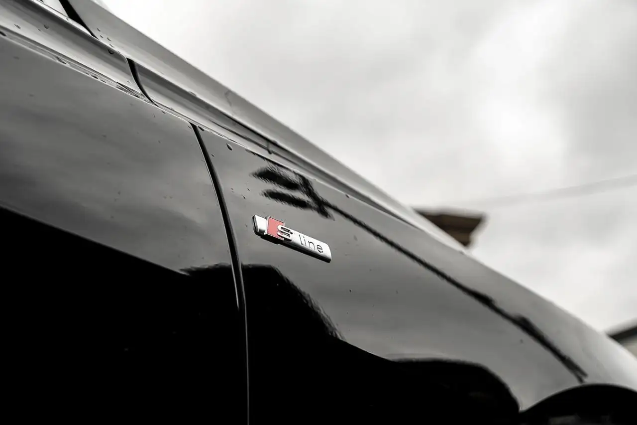 Audi Q8 снимка Audi Q8