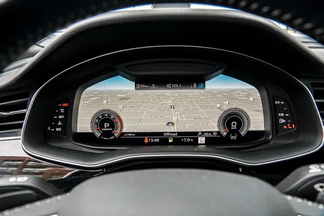 Audi Q8 снимка Audi Q8