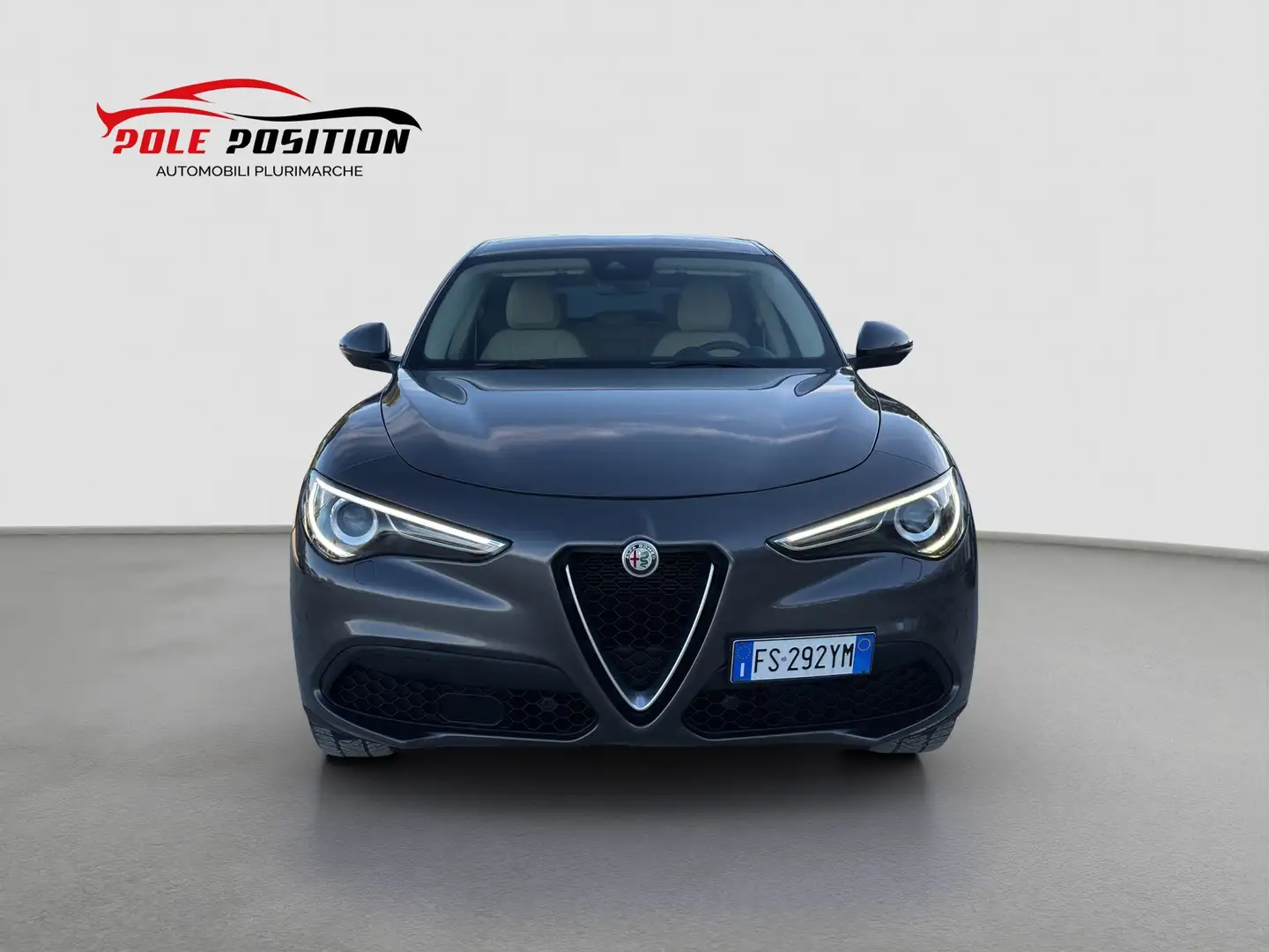 Alfa Romeo Stelvio Stelvio 2.2 t Executive Q4 210cv auto my19 Gris - 2