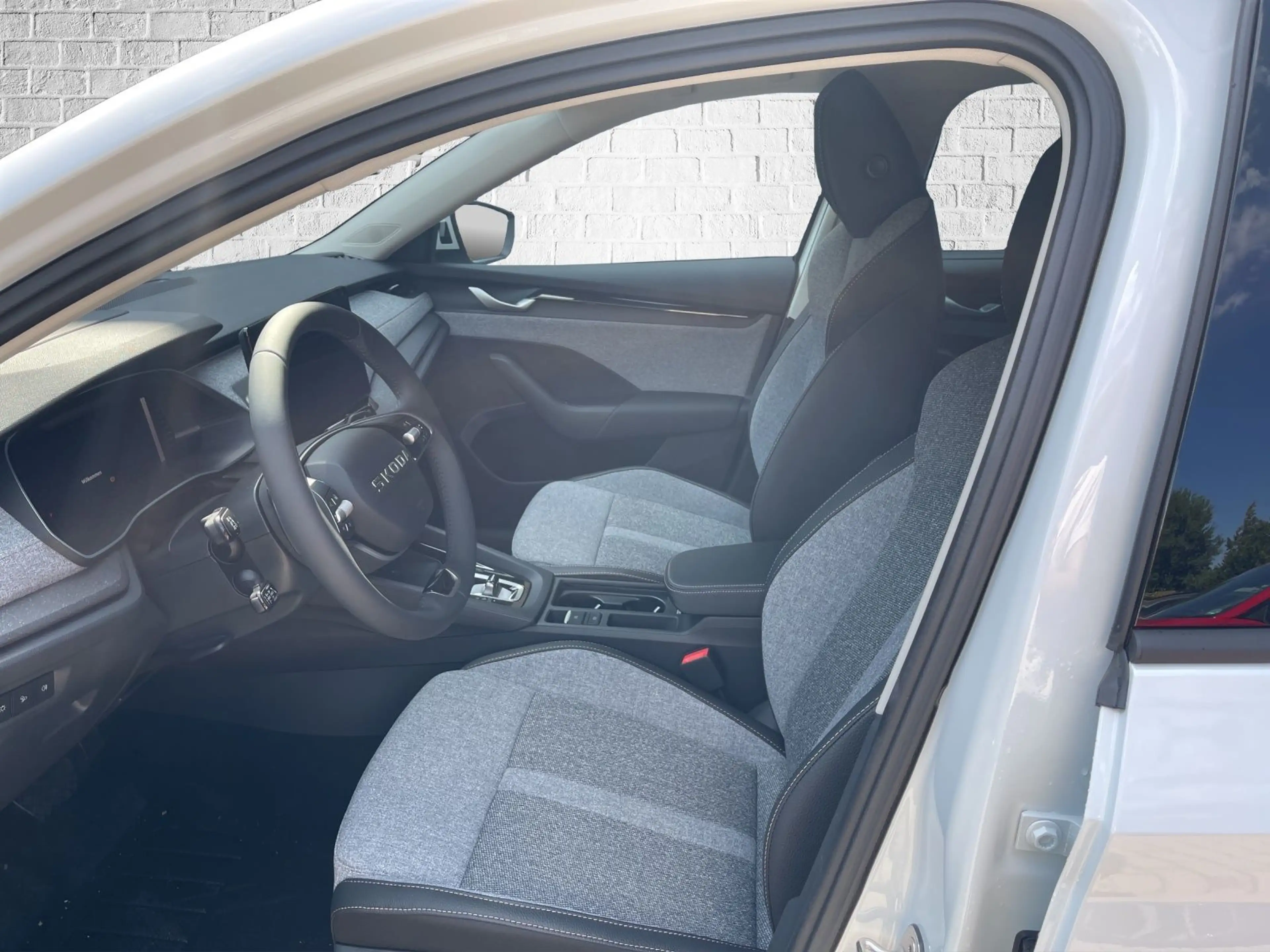 Skoda Octavia Combi 2.0 TDI DSG Automatik - Balance — photo 9