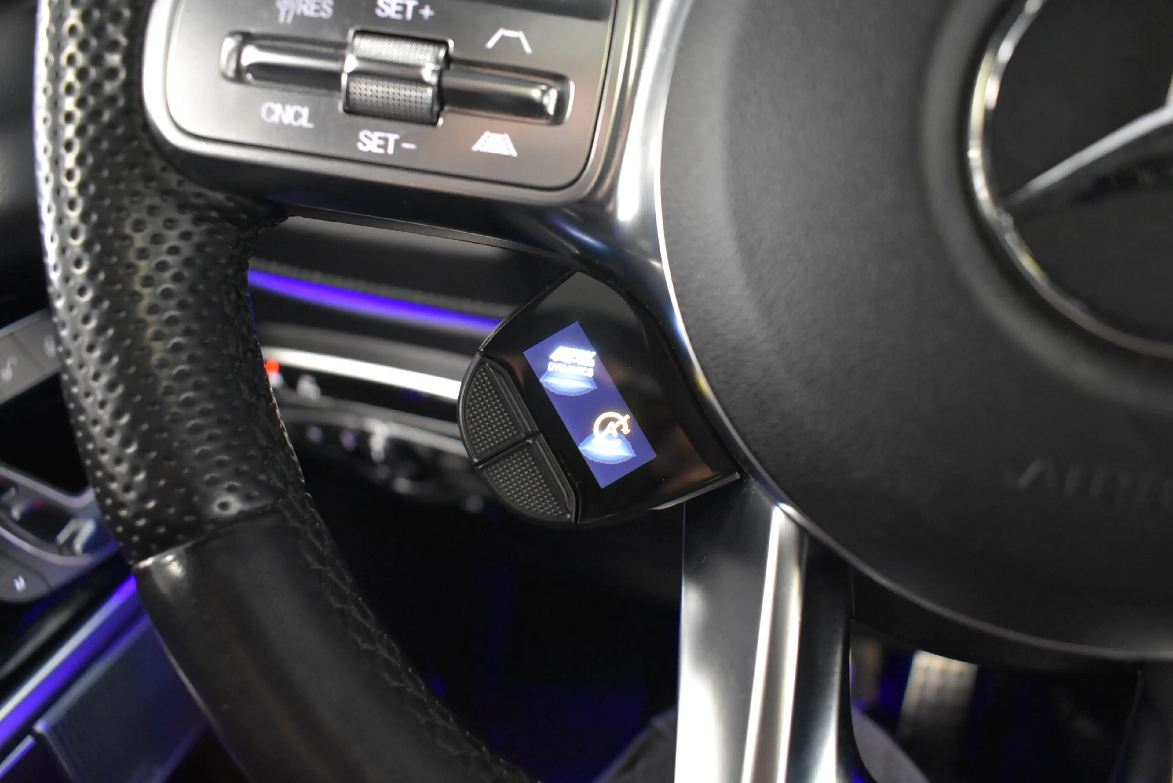 Mercedes-Benz G 63 AMG Night Multibeam LED Distr Schiebe Alu22 — photo 12