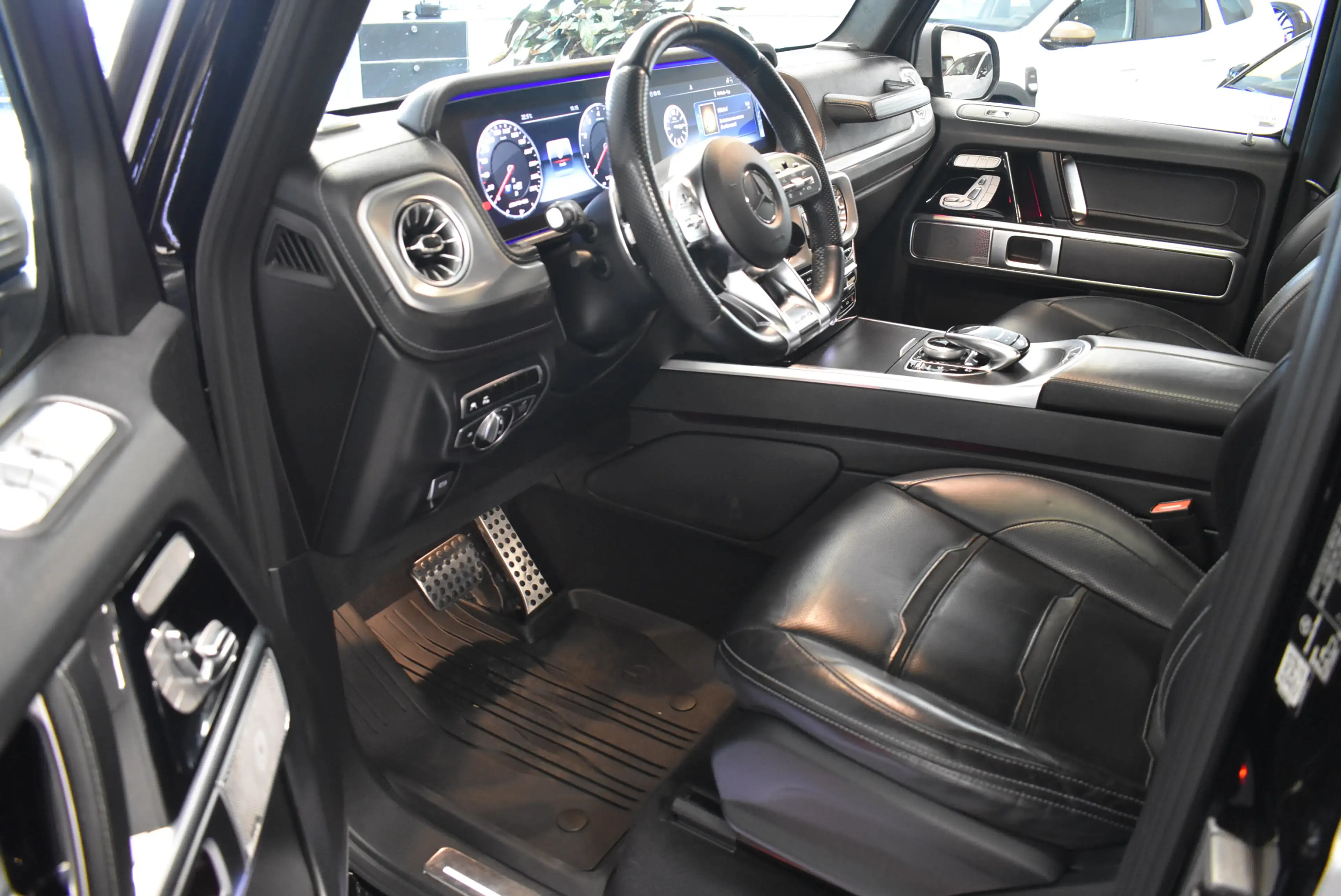 Mercedes-Benz G 63 AMG Night Multibeam LED Distr Schiebe Alu22 — photo 7