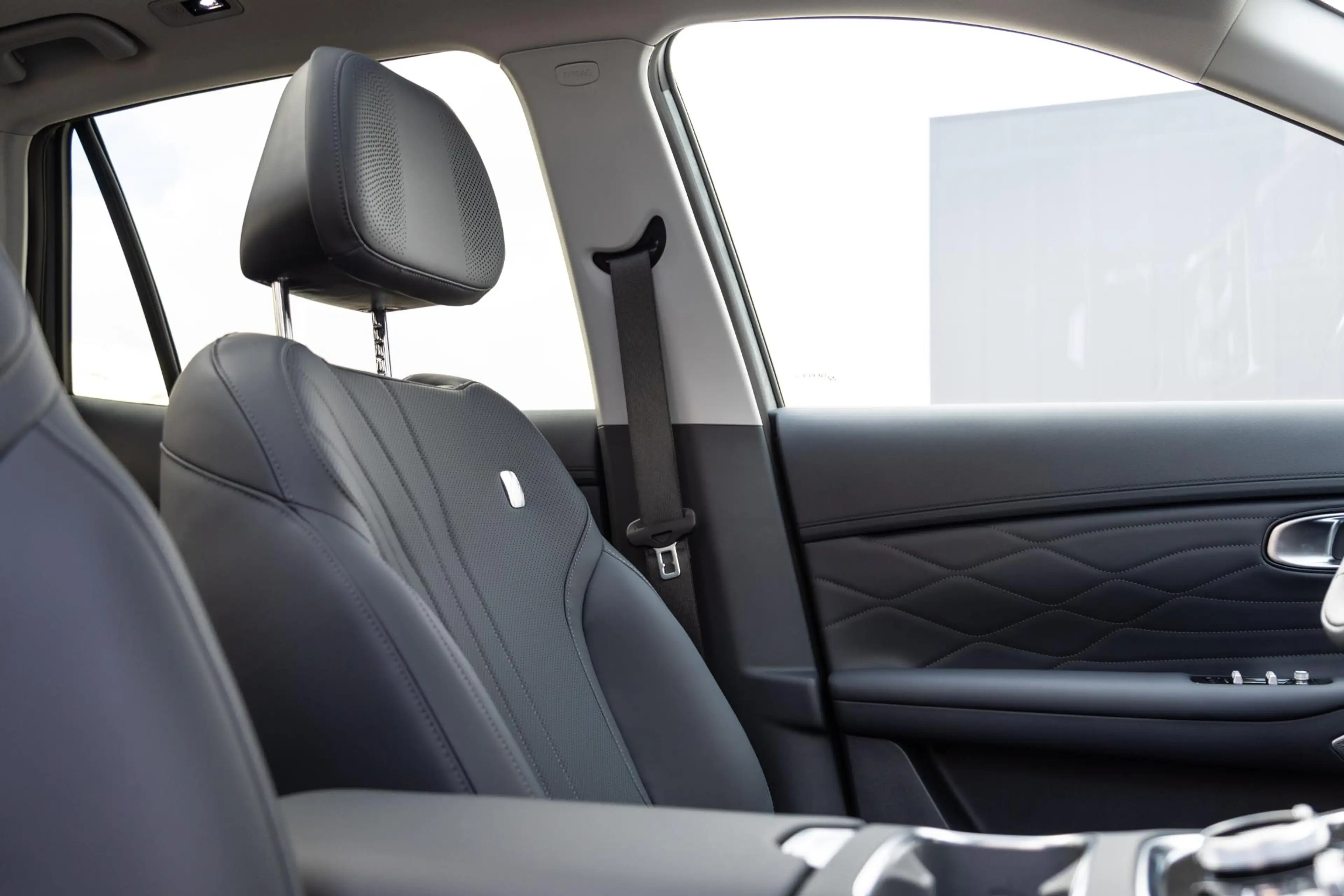Geely Starray EM-i 1.5 Max+ | 136km Elektrisch bereik | Stoelverwarmi — photo 8