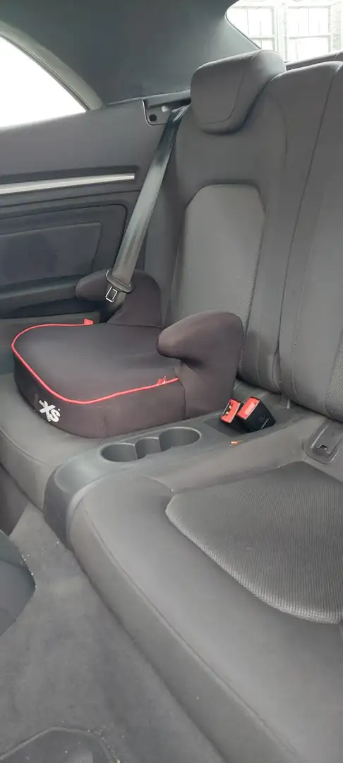 Audi A3 A3 35 TFSI cylinder on demand Cabrio Schwarz - 2