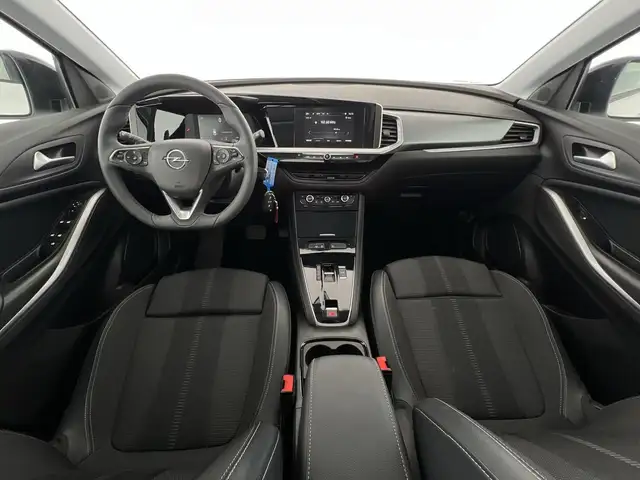 Opel Grandland view 6