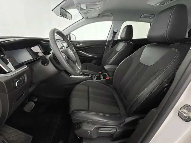 Opel Grandland view 7