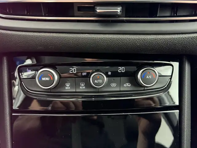 Opel Grandland view 12