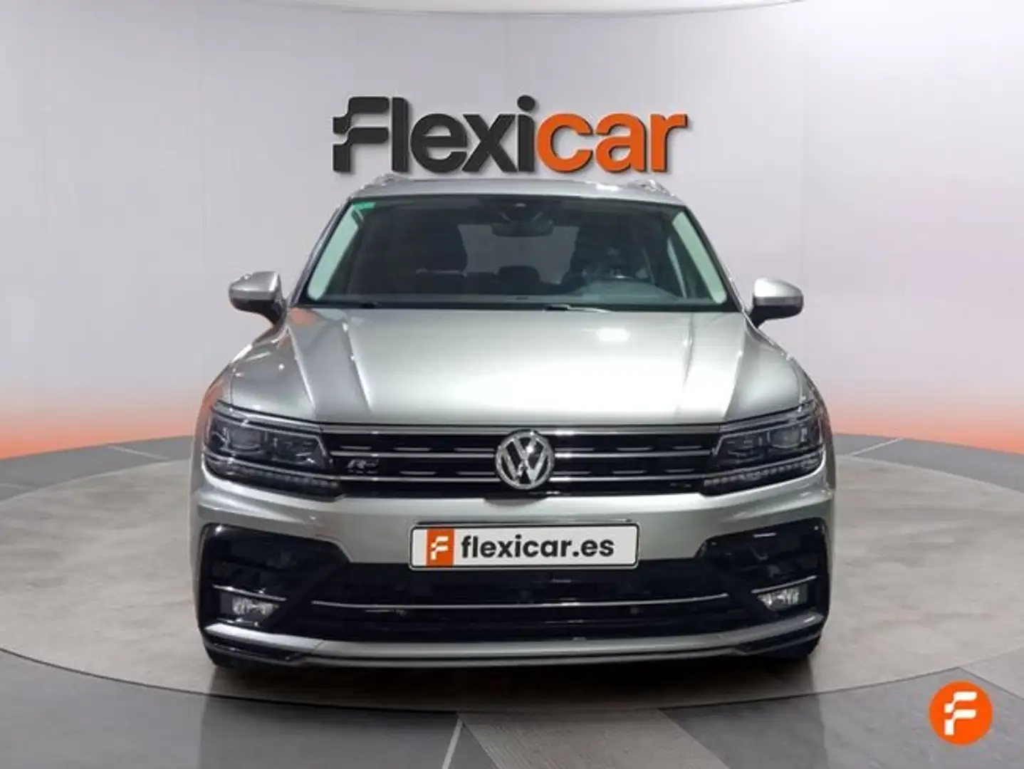 Volkswagen Tiguan 2.0TDI Urban Sport DSG 110kW Gris - 2