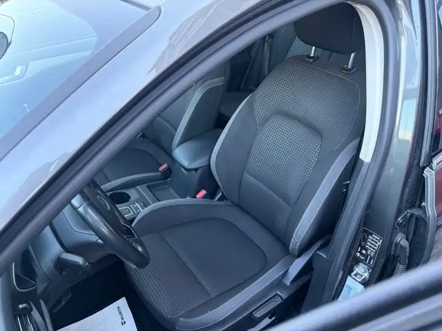 Ford Focus view 9
