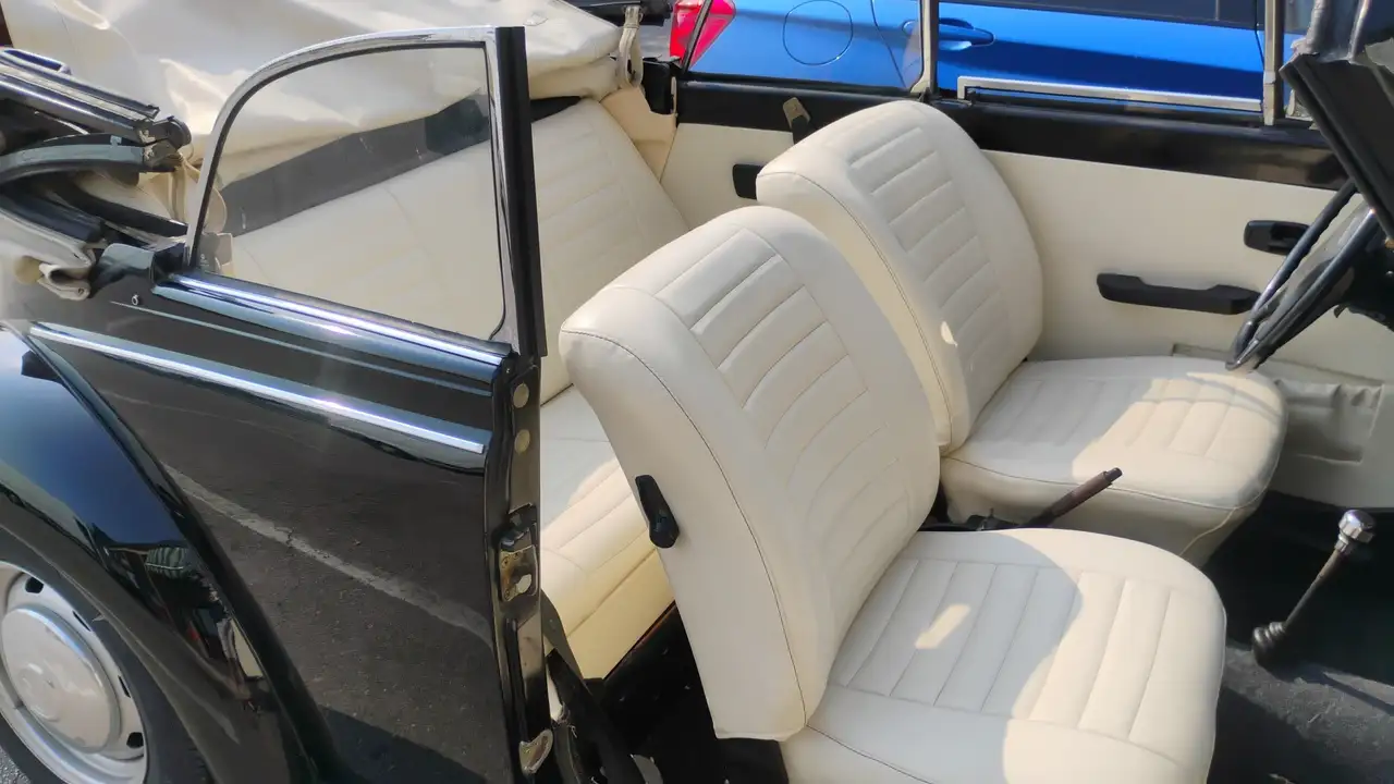 Volkswagen Karmann Ghia maggiolino cabrio, foto 3