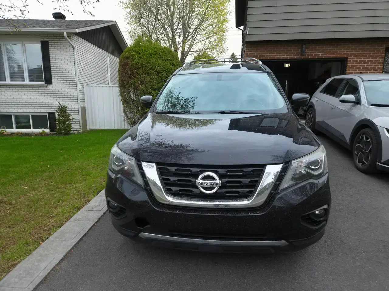 Nissan Pathfinder снимка Nissan Pathfinder