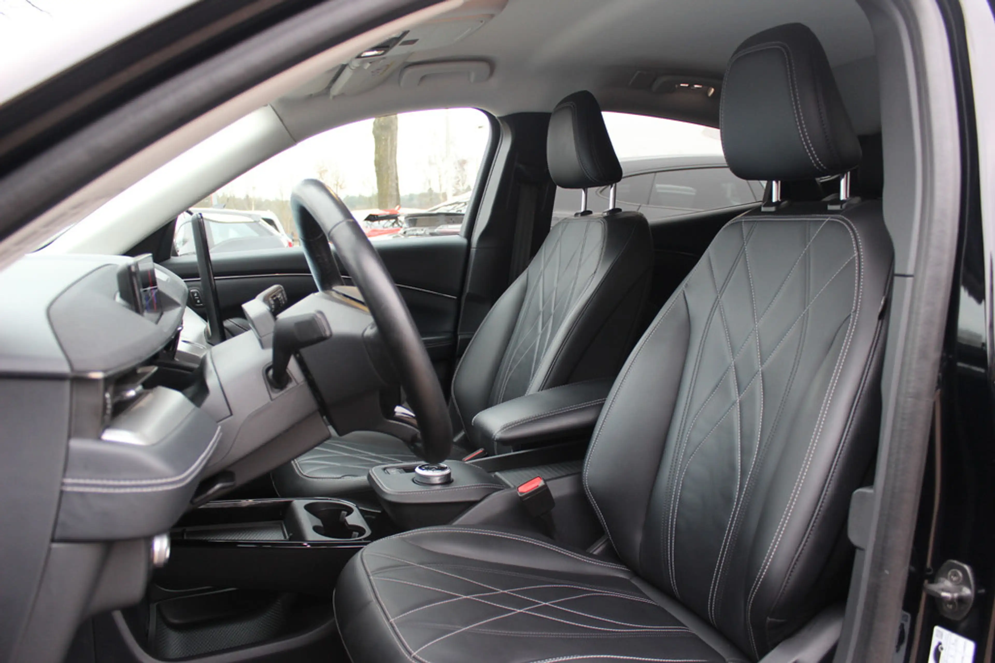 Ford Mustang Mach-E Extended RWD 98 kWh / 360Camera / Leder / 18'' / K — photo 4