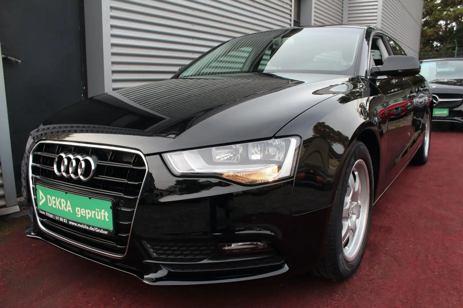 Audi A5 1.8 TFSI SPORTBACK MULTITRONIC KLIMA NAVI 2Hd Schwarz - 1
