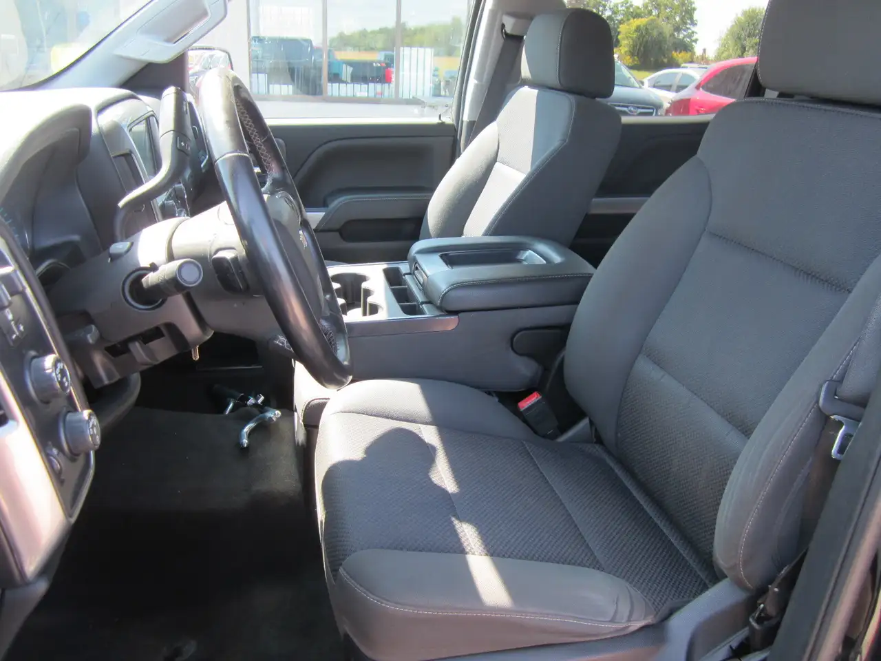 Chevrolet Silverado 1500 снимка Chevrolet Silverado 1500
