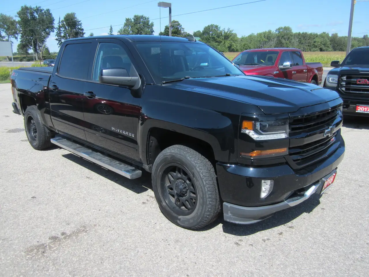 Chevrolet Silverado 1500 снимка Chevrolet Silverado 1500