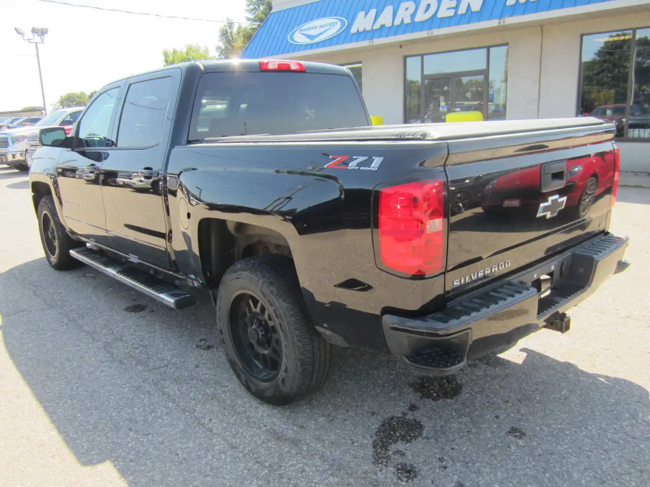 Chevrolet Silverado 1500 снимка Chevrolet Silverado 1500
