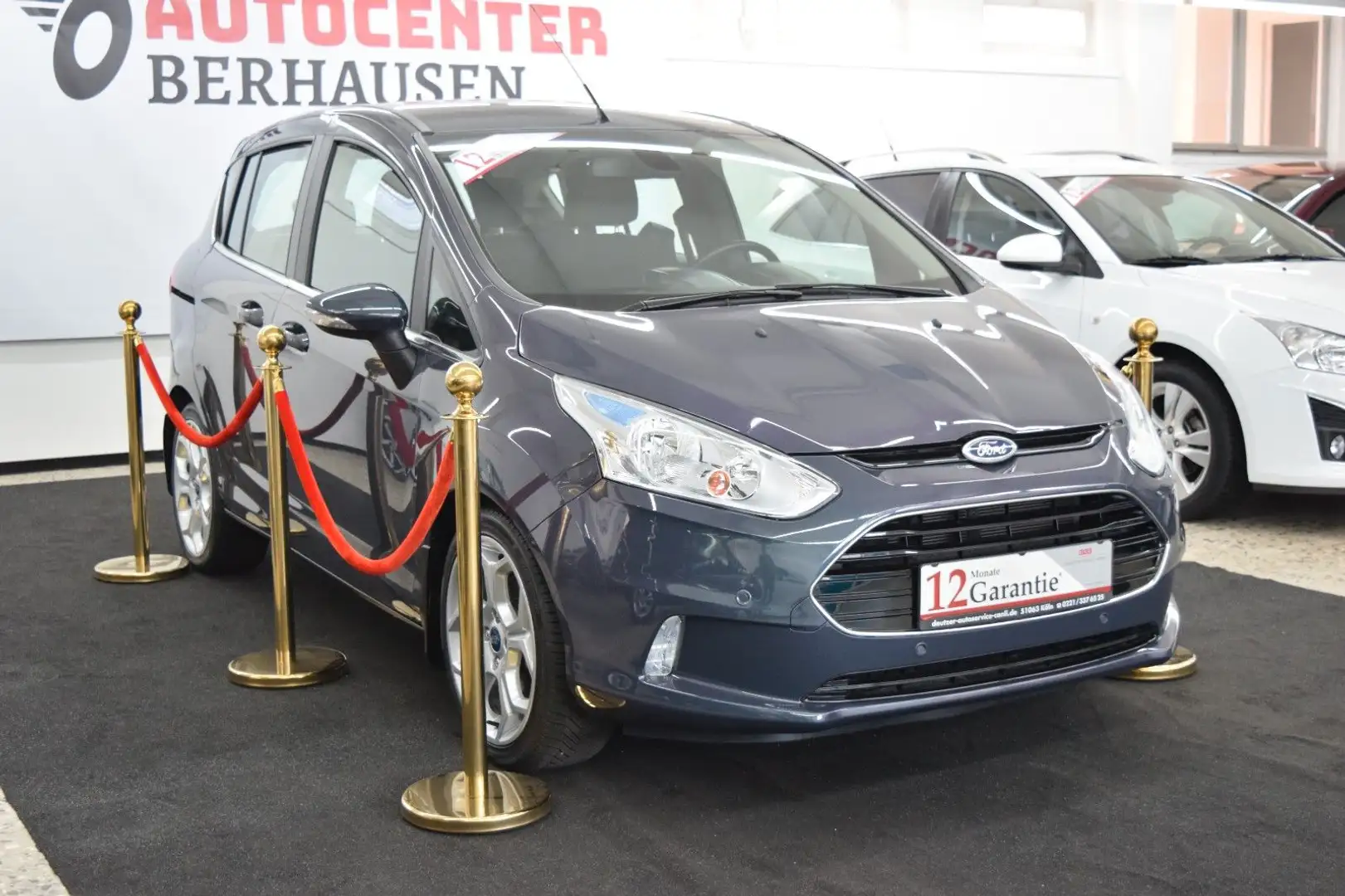 Ford B-Max B-MAX Titanium*AUTOMATIK*NuR 31ooo KM*GARA Grau - 2