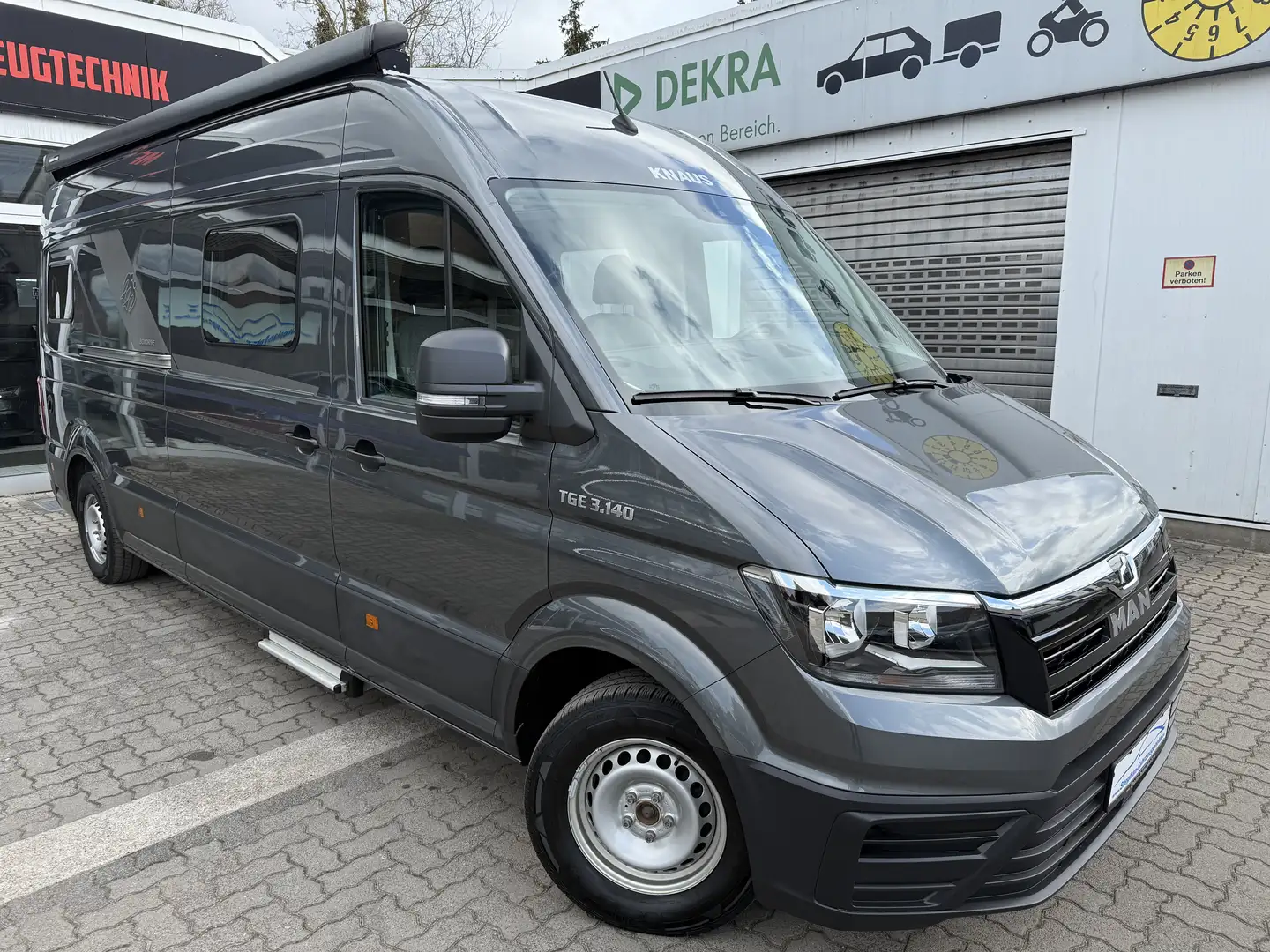Knaus Boxdrive 680 ME Hubbett/Lithium/MAN TGE 35 TDI Grigio - 1