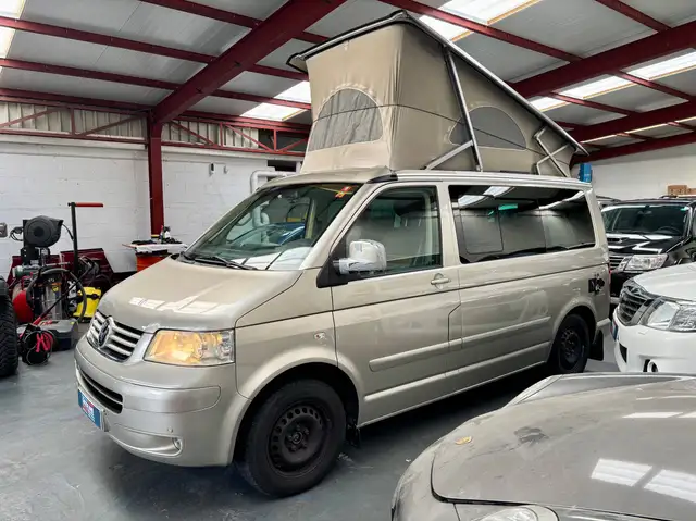 Volkswagen T5 California 2.5 Tdi 96kw full carnet et car pass Belge