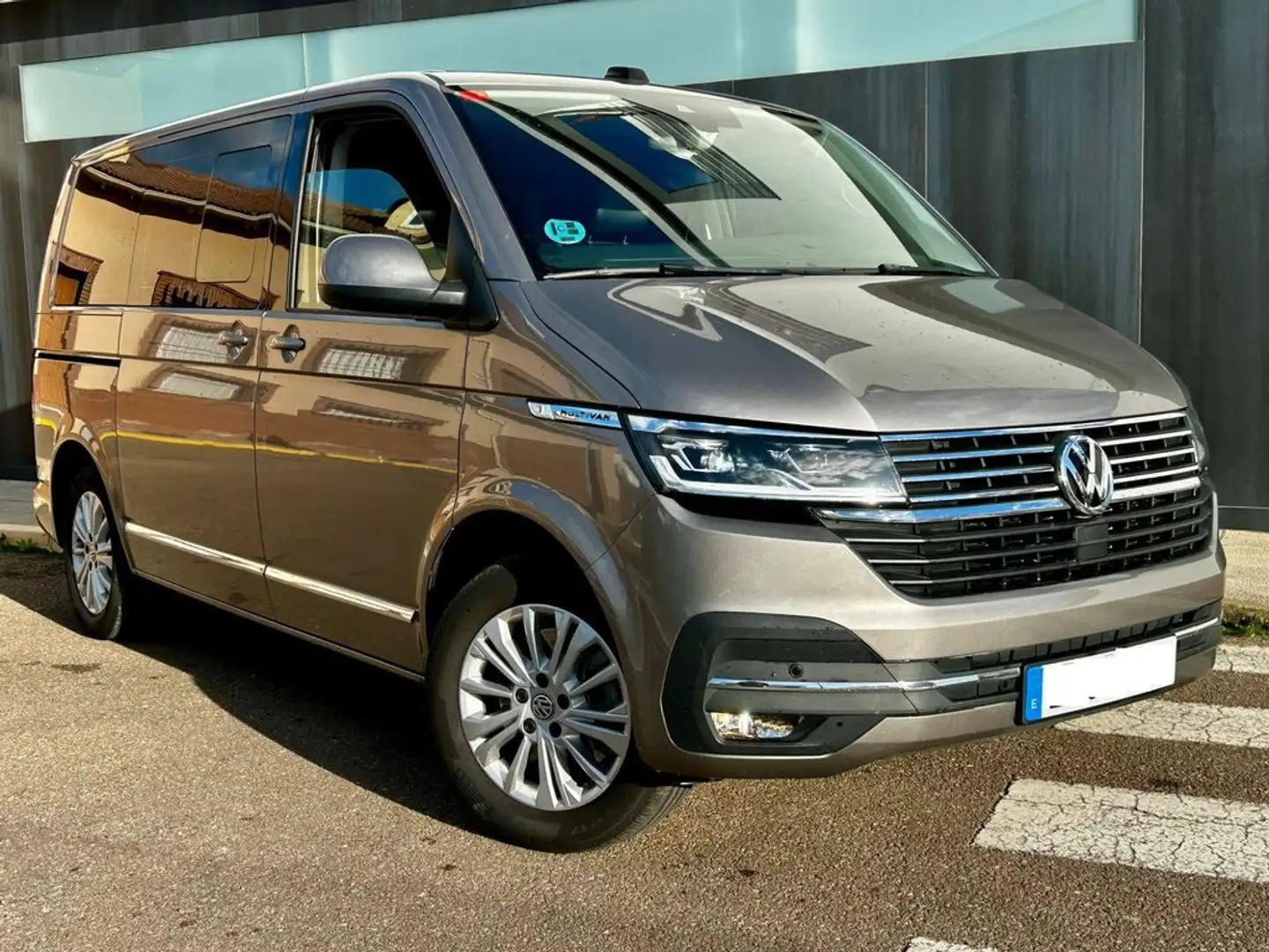 Volkswagen Multivan Premium Corto 2.0 TDI 150kW BMT DSG Marrón - 1