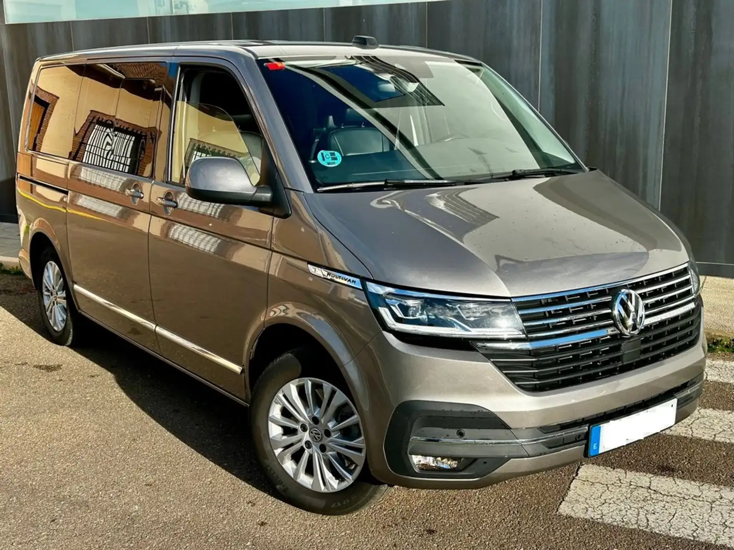 Volkswagen Multivan Premium Corto 2.0 TDI 150kW BMT DSG Marrón - 2