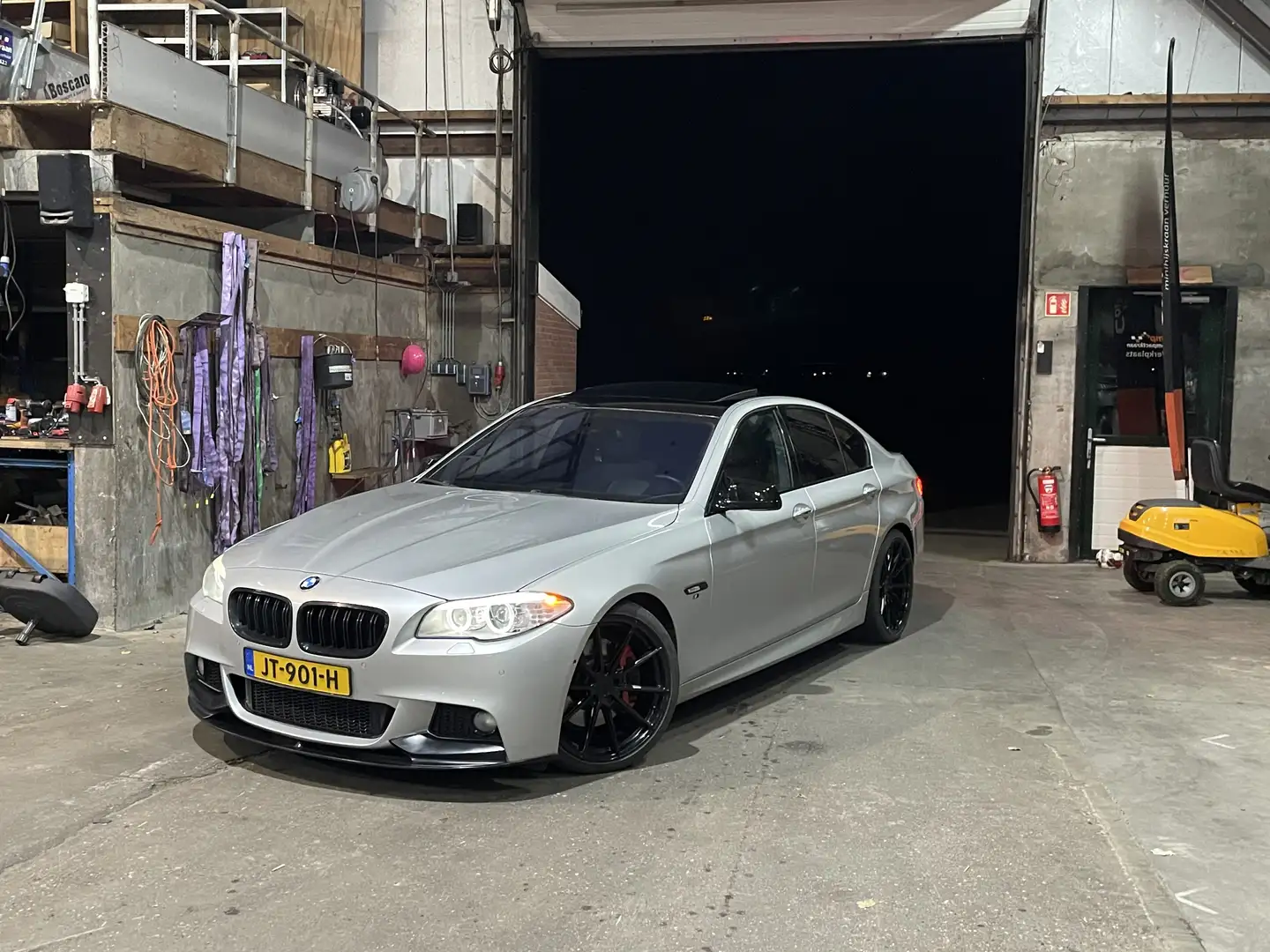 BMW 528xi High Gris - 1