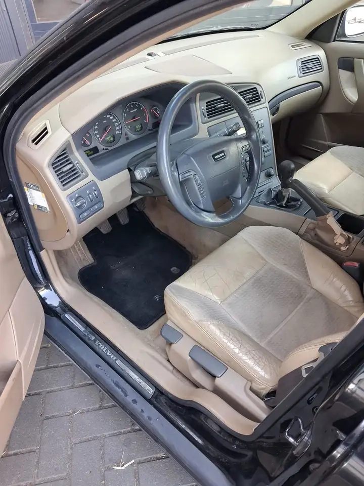 Volvo V70 2.4 Comfort Line, foto 3