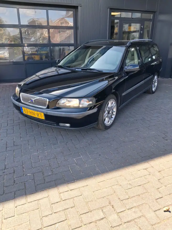 Volvo V70 2.4 Comfort Line, foto 1