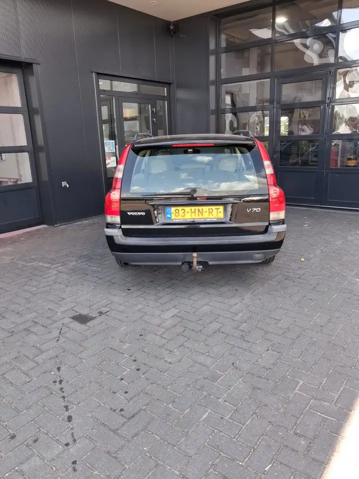 Volvo V70 2.4 Comfort Line, foto 4