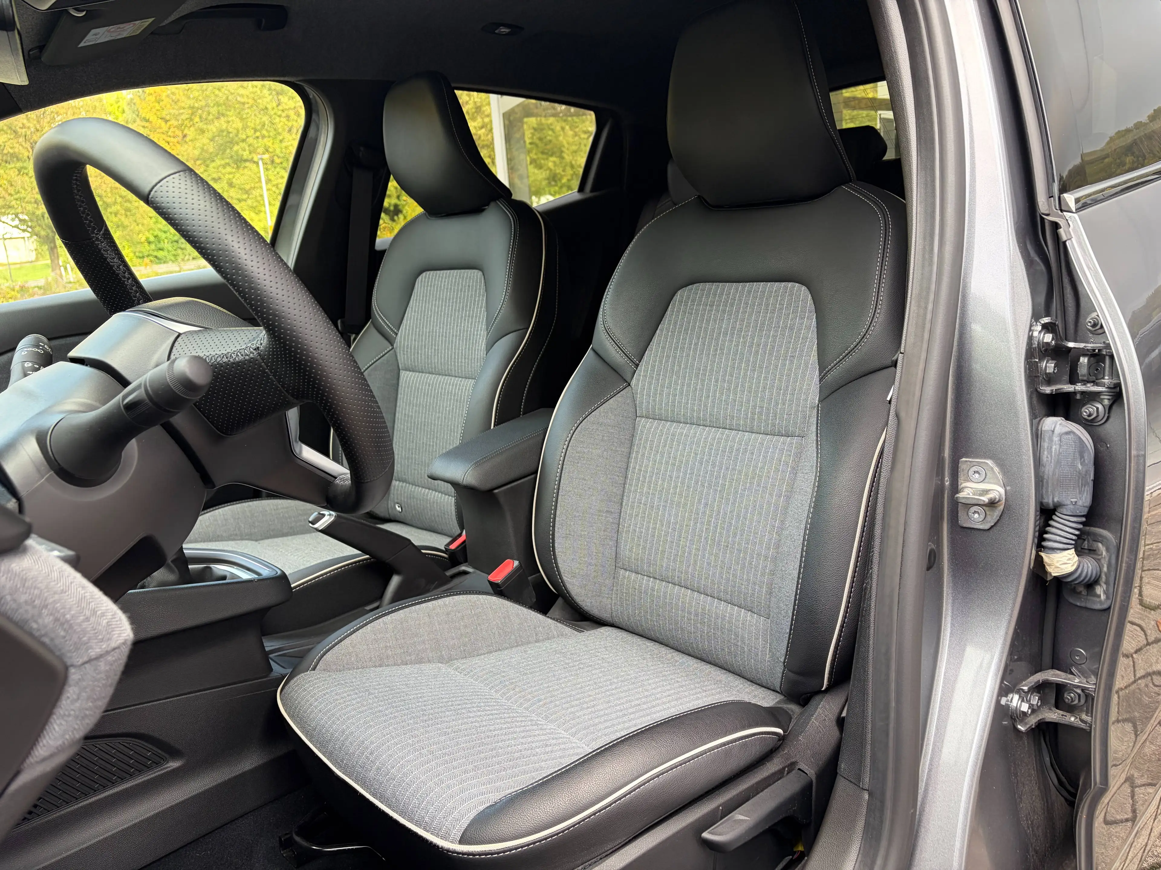 Renault Clio Techno — photo 11