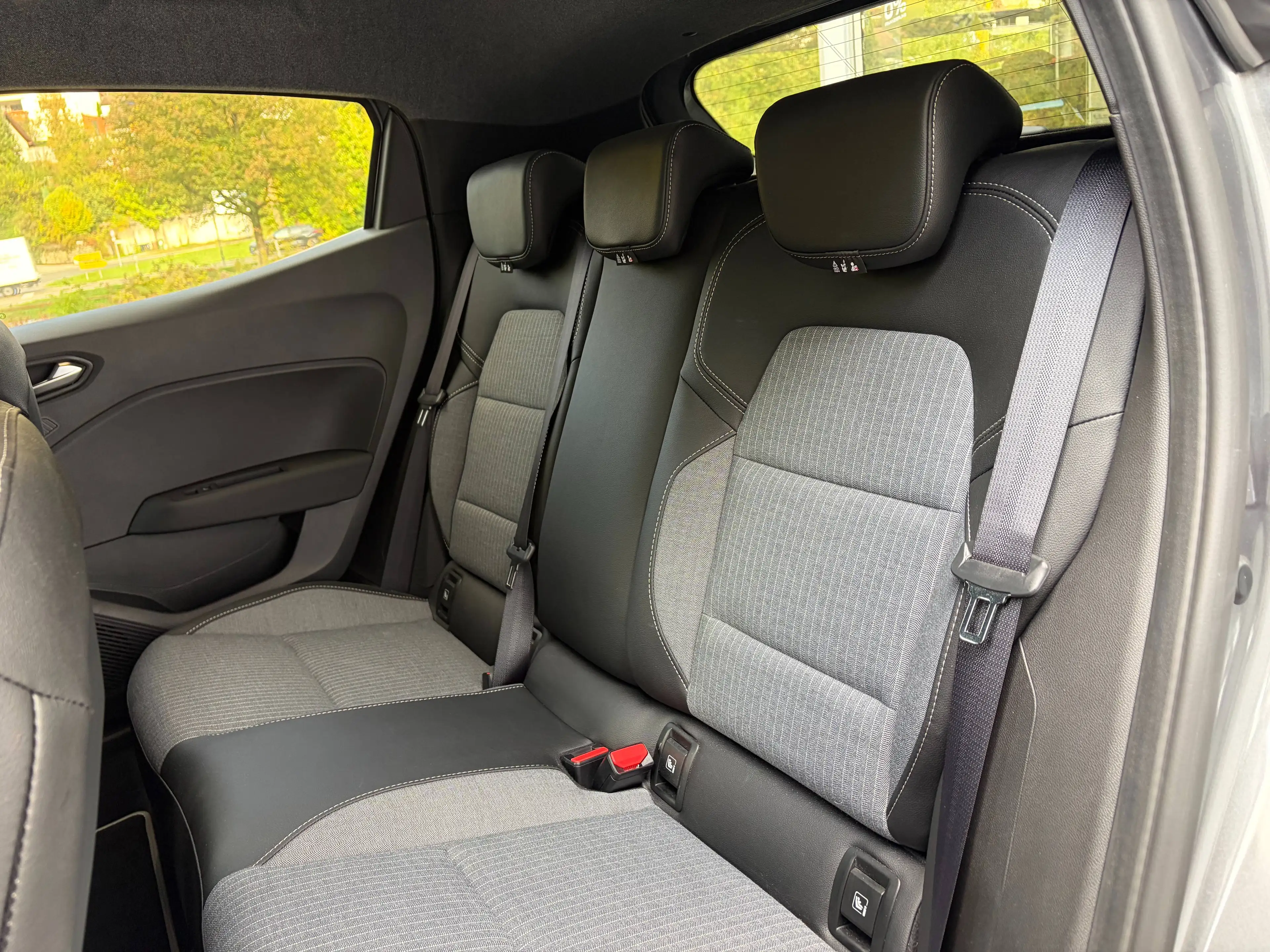 Renault Clio Techno — photo 13