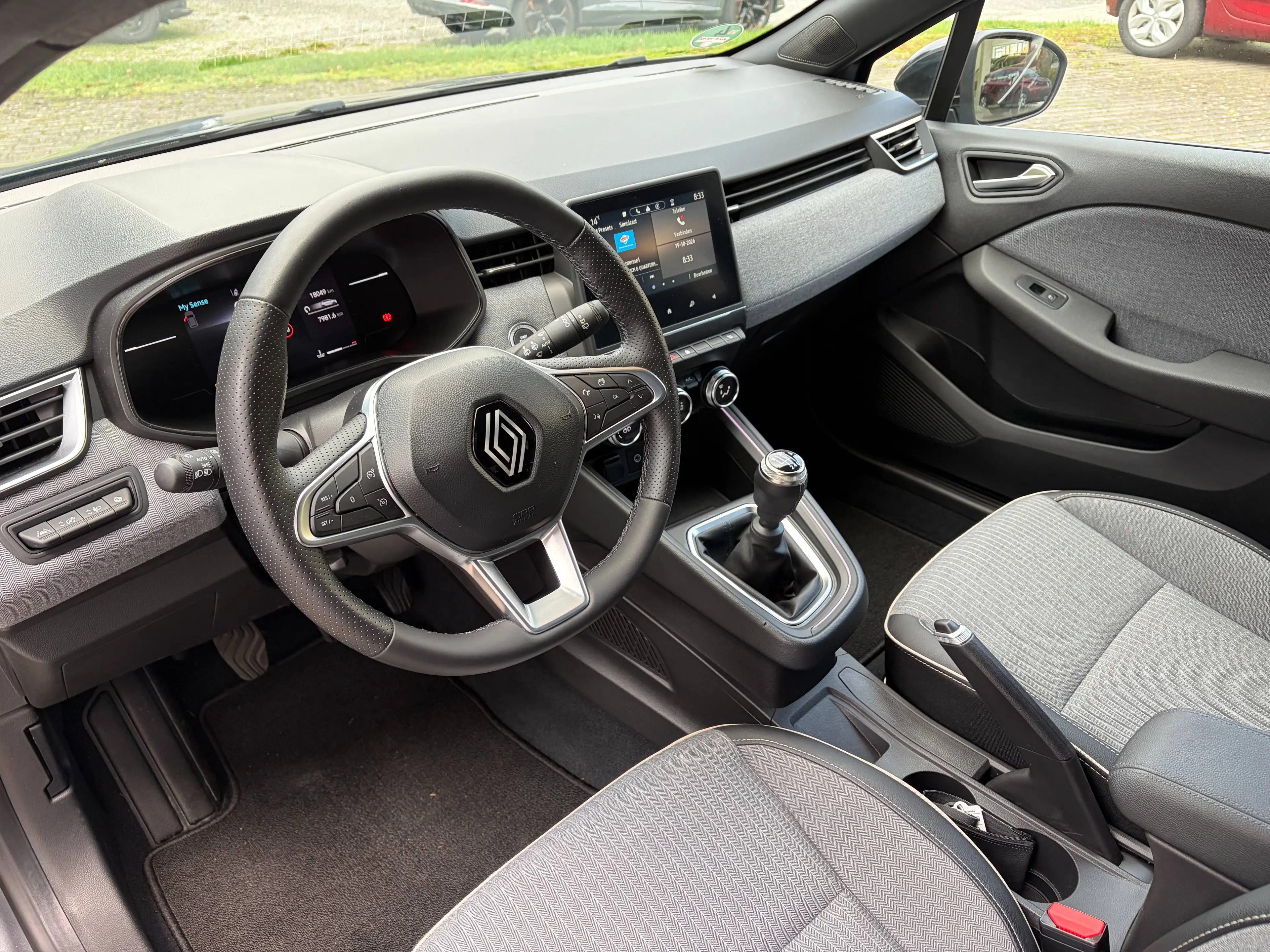 Renault Clio Techno — photo 10
