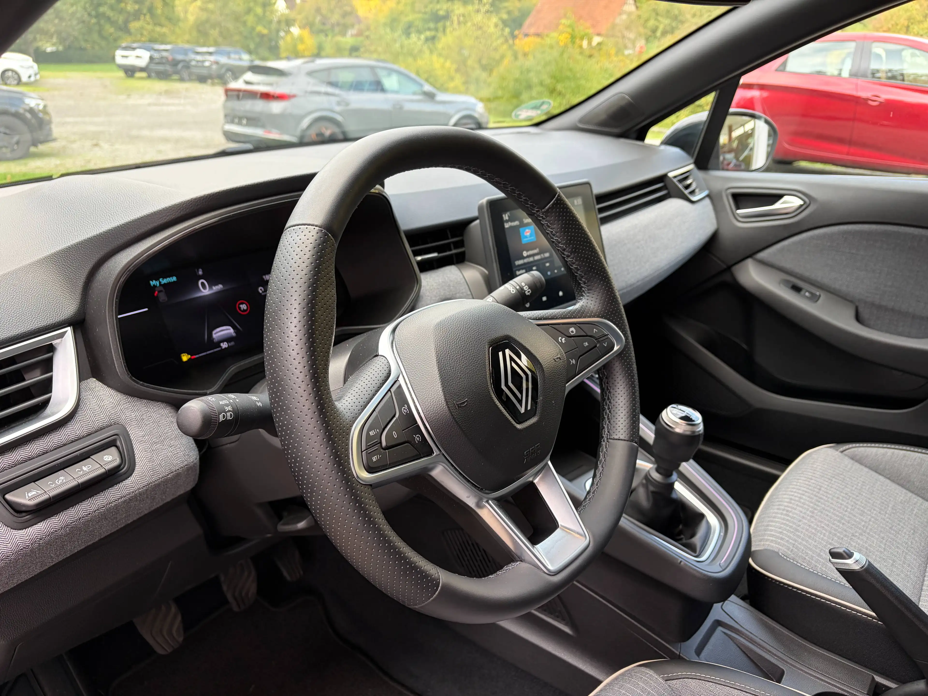 Renault Clio Techno — photo 9