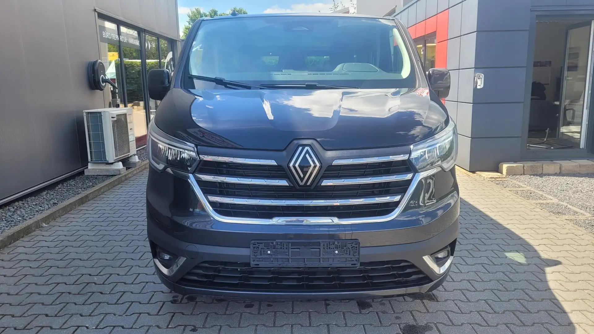 Renault Trafic Zen Combi L2 9 Sitzer*LED*PDC*Cam*17Zoll* 81 kW... Schwarz - 2