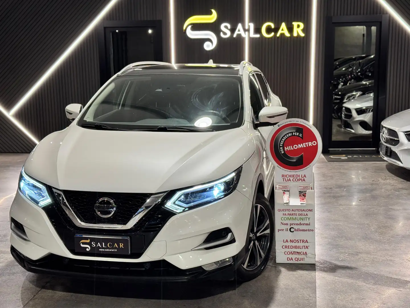 Nissan Qashqai 1.5 115cv dci N-Connecta automatica 2020 Blanc - 1
