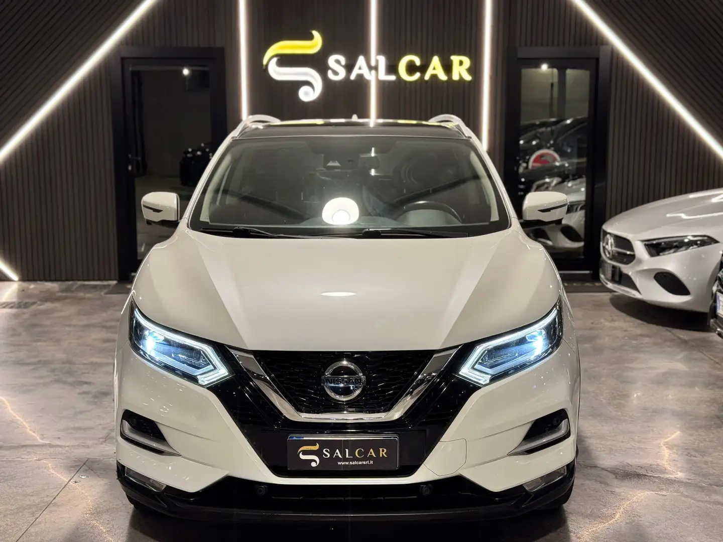 Nissan Qashqai 1.5 115cv dci N-Connecta automatica 2020 Blanc - 2