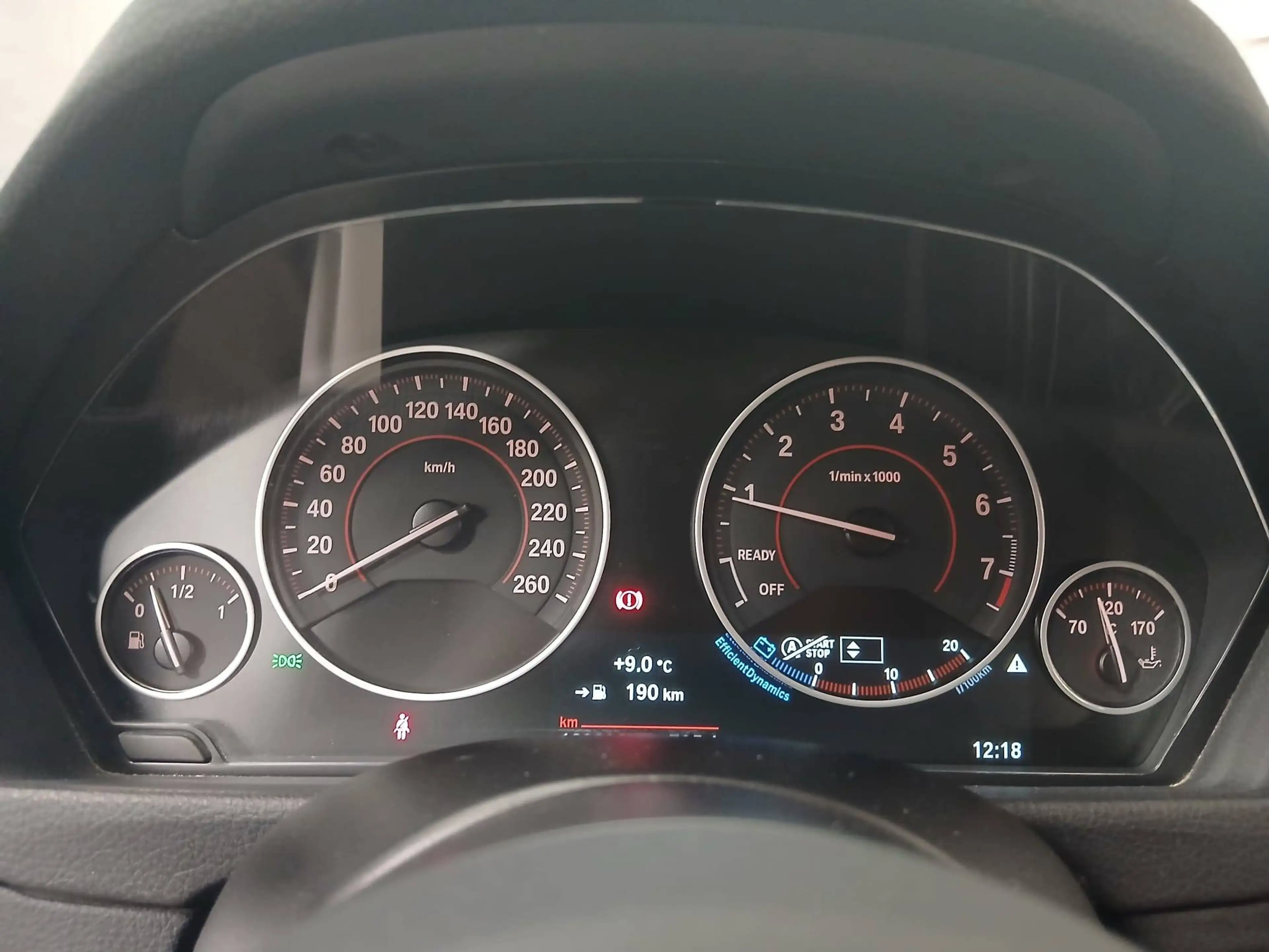 BMW 318 318i Pack M / AC/ Capt. AV/AR /BLTH / GPS / Cruise/270 € X 60 /Mois — photo 11